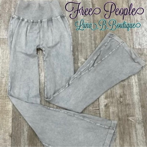 🆕⚡️Free People Good Karma Flare Leggings⚡️ - Picture 6 of 7